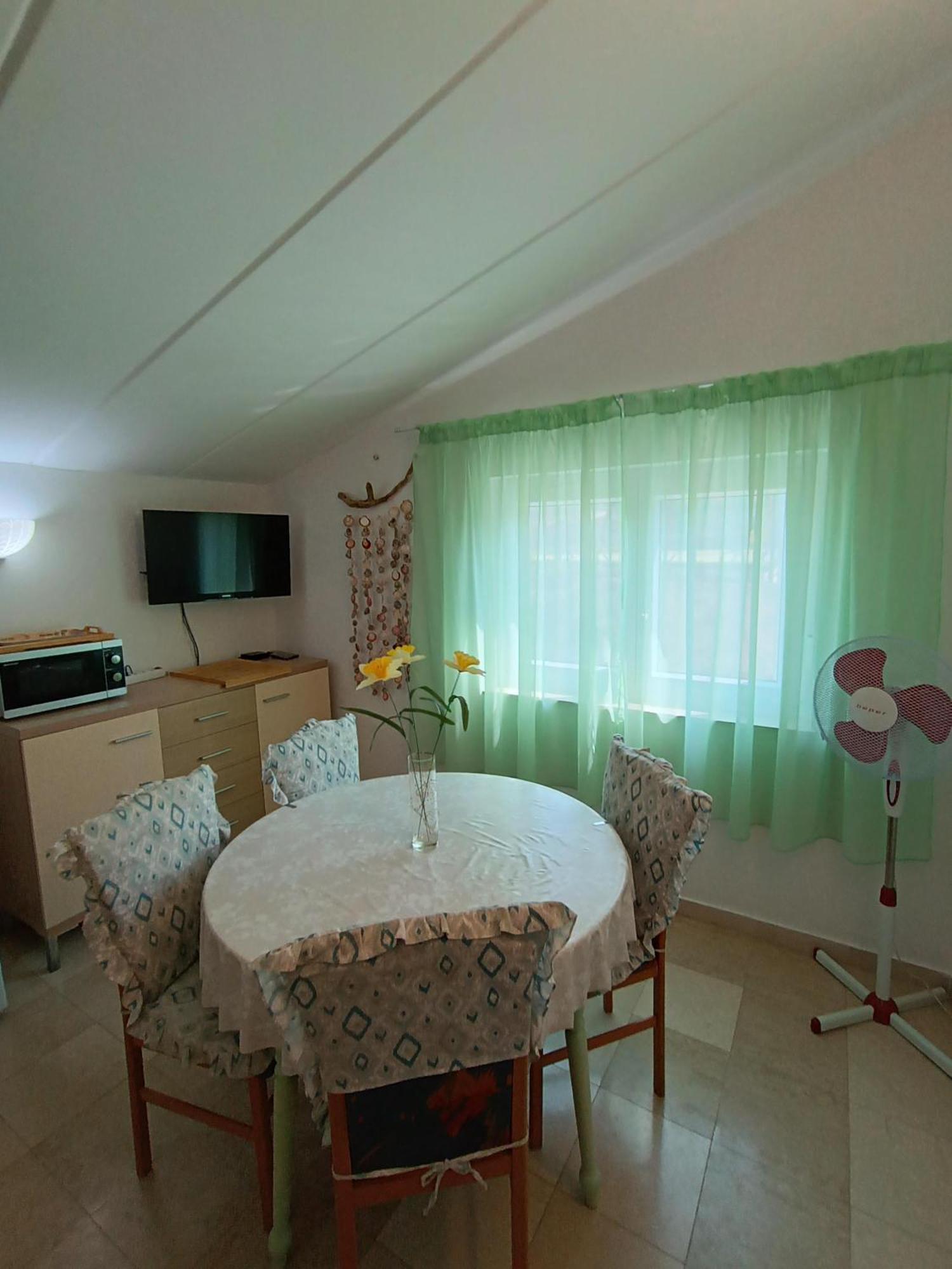 Levak Apartments - Apt. 1 Pjescana Uvala Eksteriør bilde
